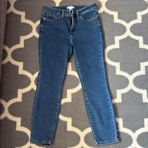Lauren Conrad Classic Blue Skinny Jeans with Sleek Fit Size 4